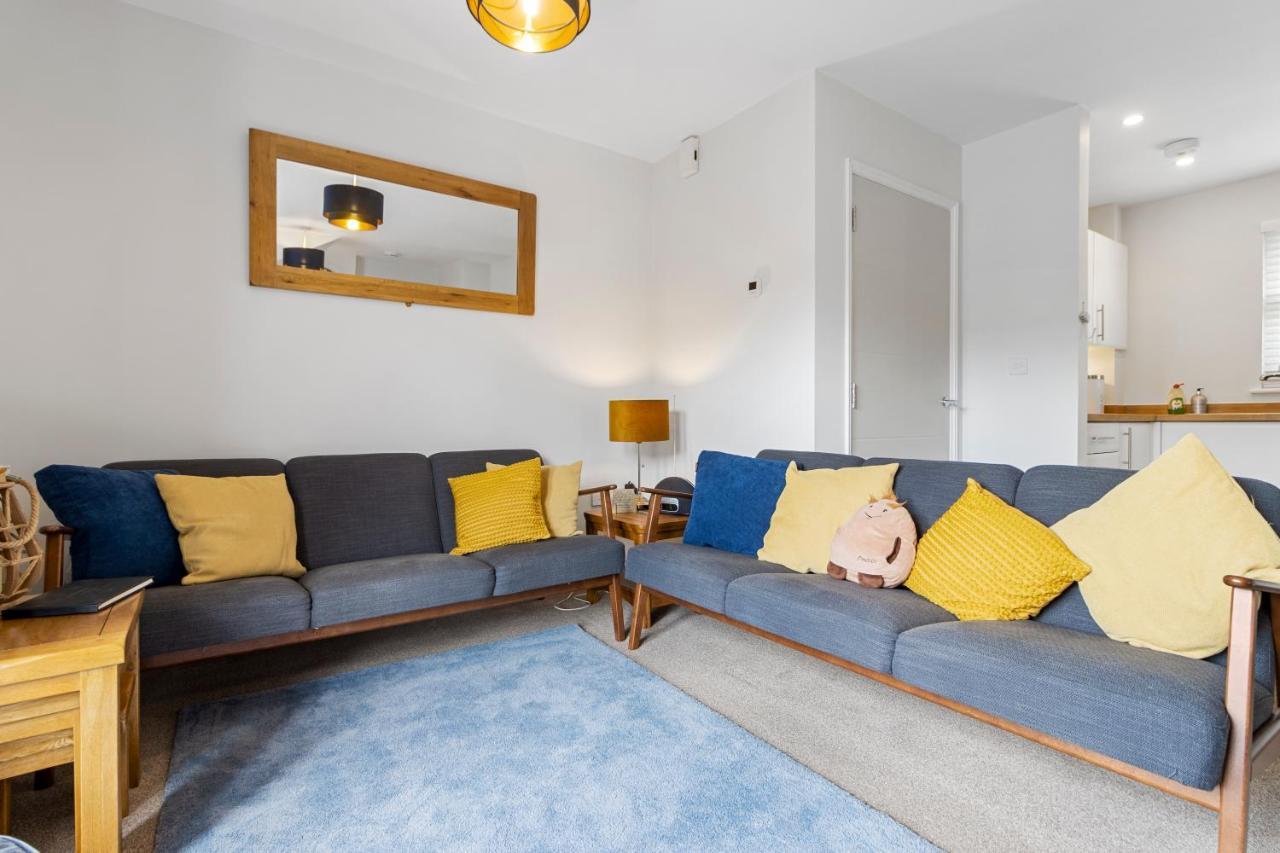A Modern And Cosy Apartment Just Yards From Brixham'S Bustling Harbourside Exterior photo